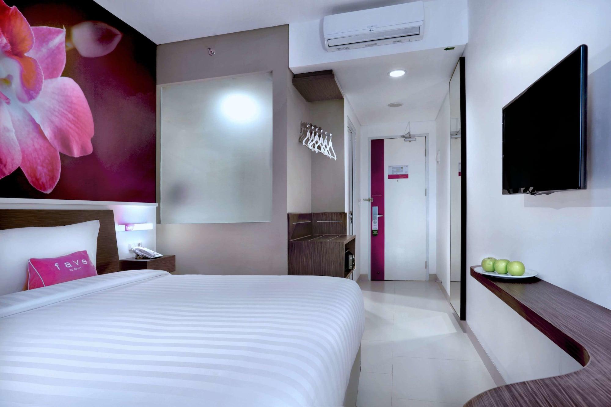 Favehotel Margonda Depok Exteriör bild