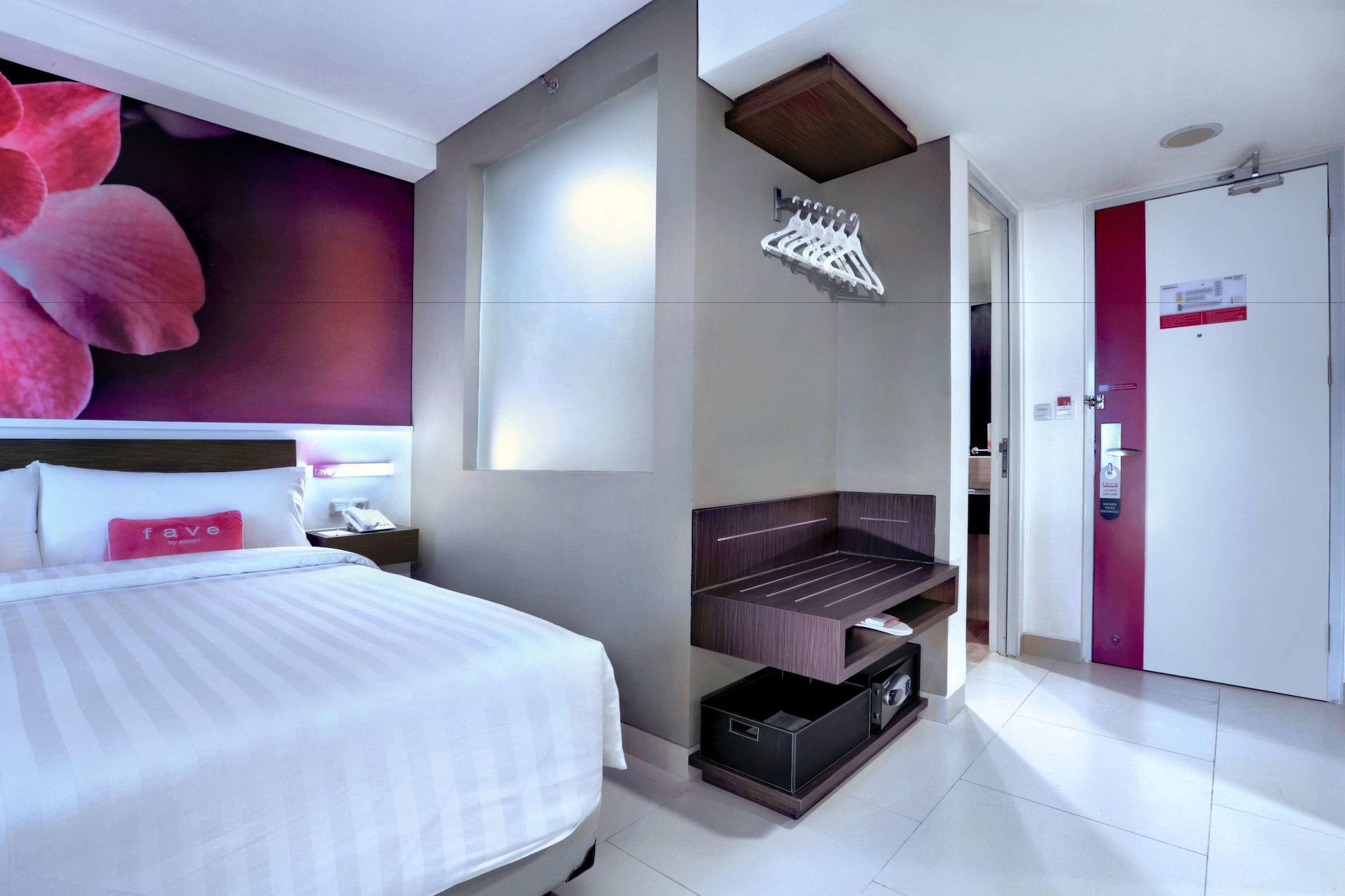 Favehotel Margonda Depok Exteriör bild