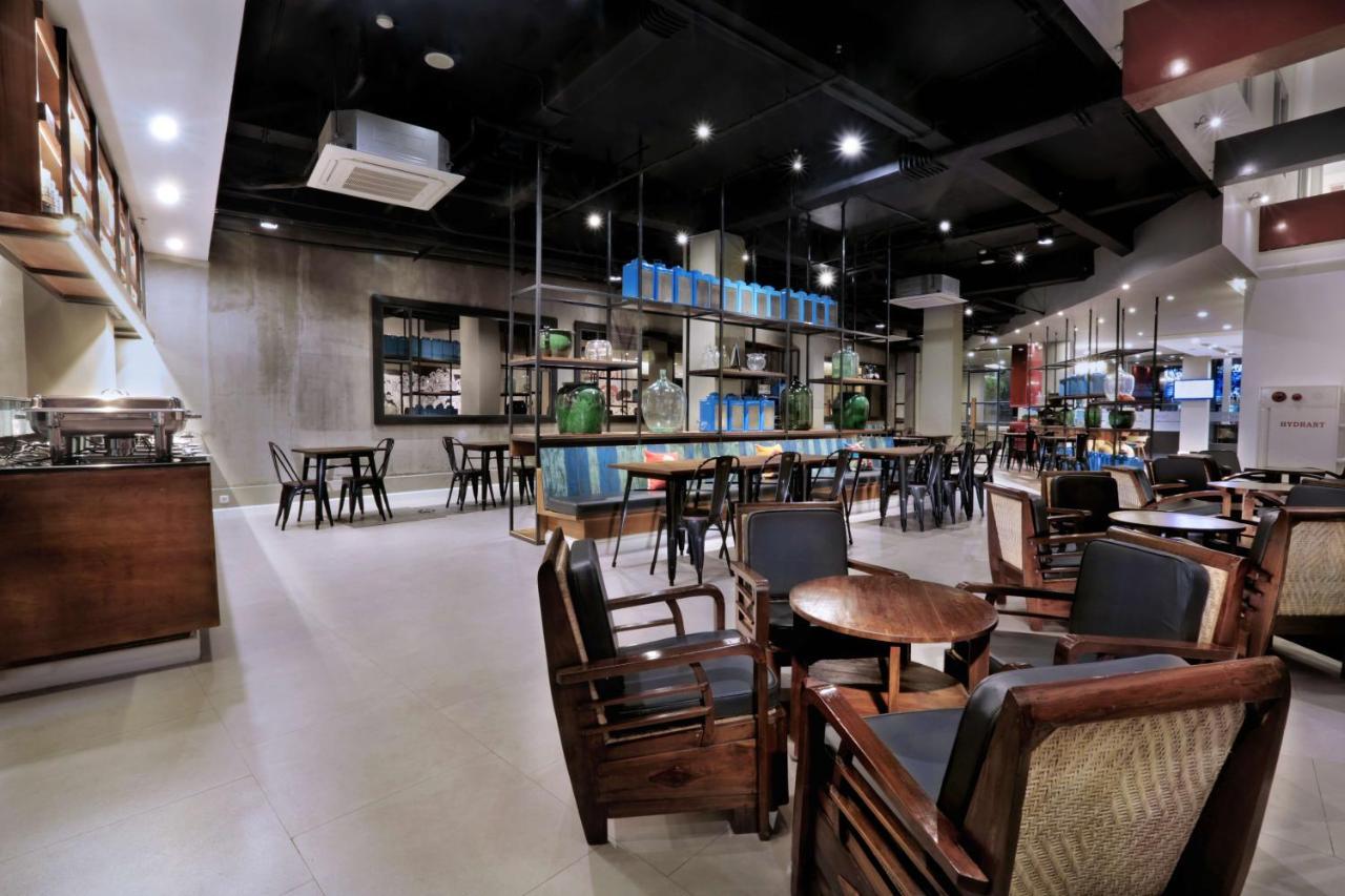 Favehotel Margonda Depok Exteriör bild